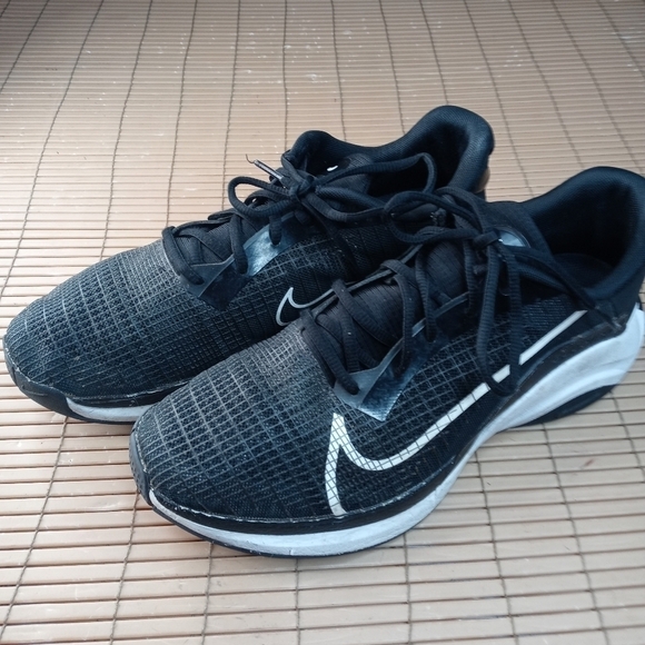 Nike ZoomX Superrep Surge Running Shoes Black White CU7627-002 Men's sz 12. 25.